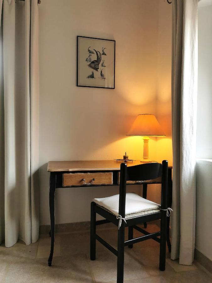 La Peyregoune Blieux Esterno foto